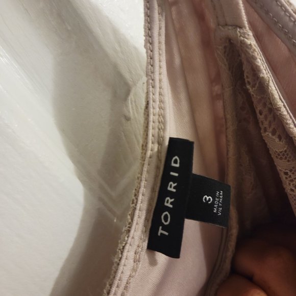 Torrid Size 3 Shirt Bundle - Picture 8 of 13